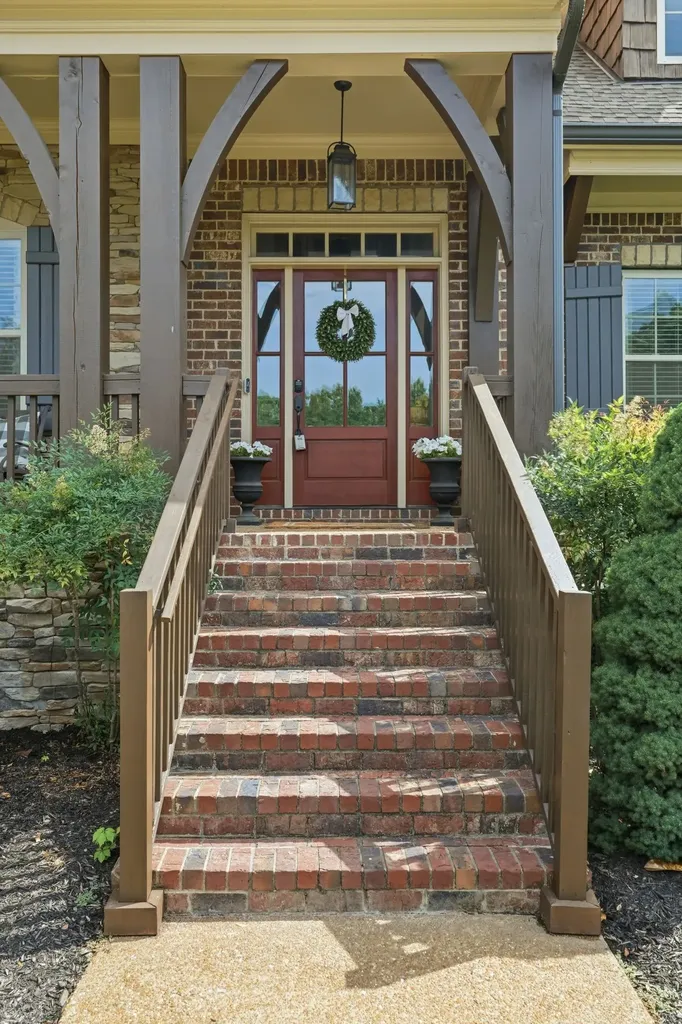9618 Stonebluff Drive Brentwood TN 37027