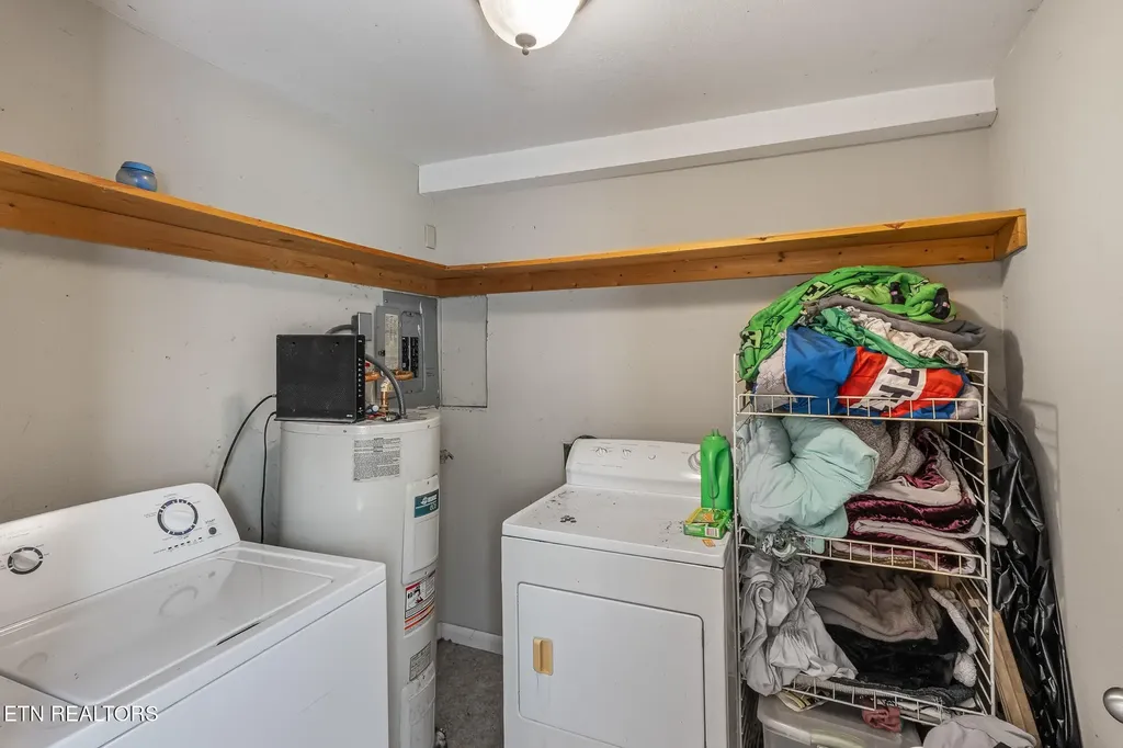 107 Pennsylvania Avenue Etowah TN 37331