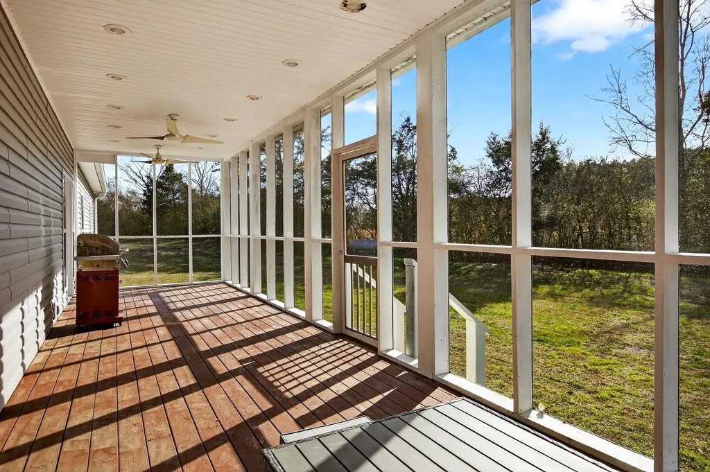 229 Davis Lane Old Fort TN 37362