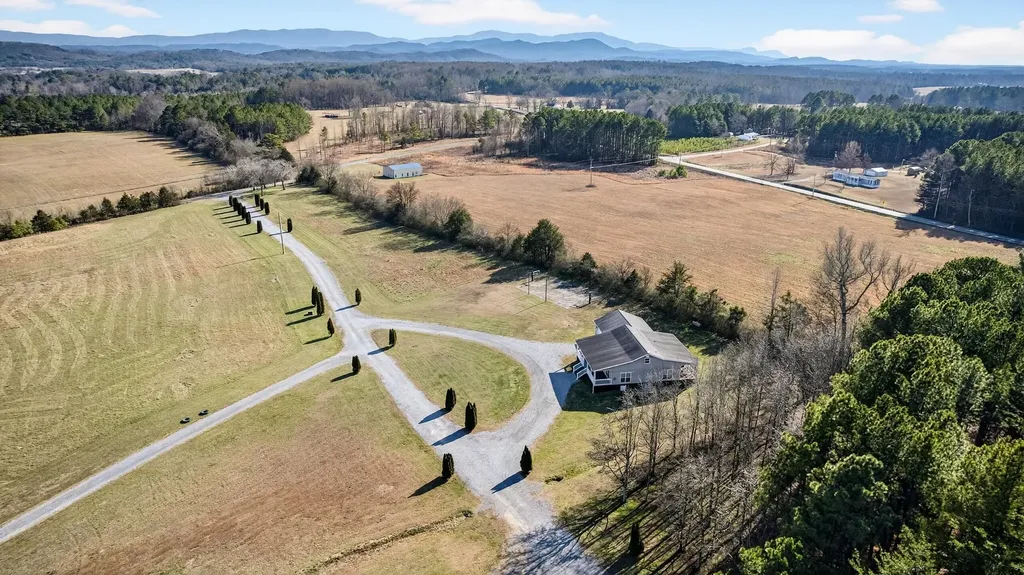 229 Davis Lane Old Fort TN 37362