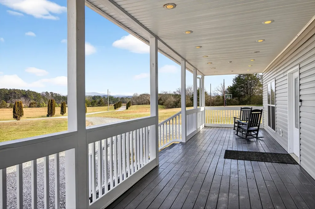 229 Davis Lane Old Fort TN 37362