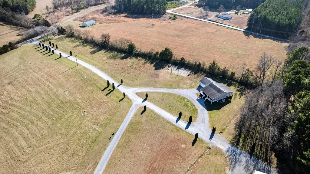 229 Davis Lane Old Fort TN 37362