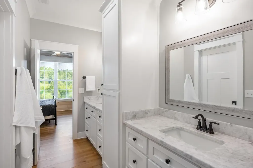 206 Rochelle Circle, NE Charleston TN 37310