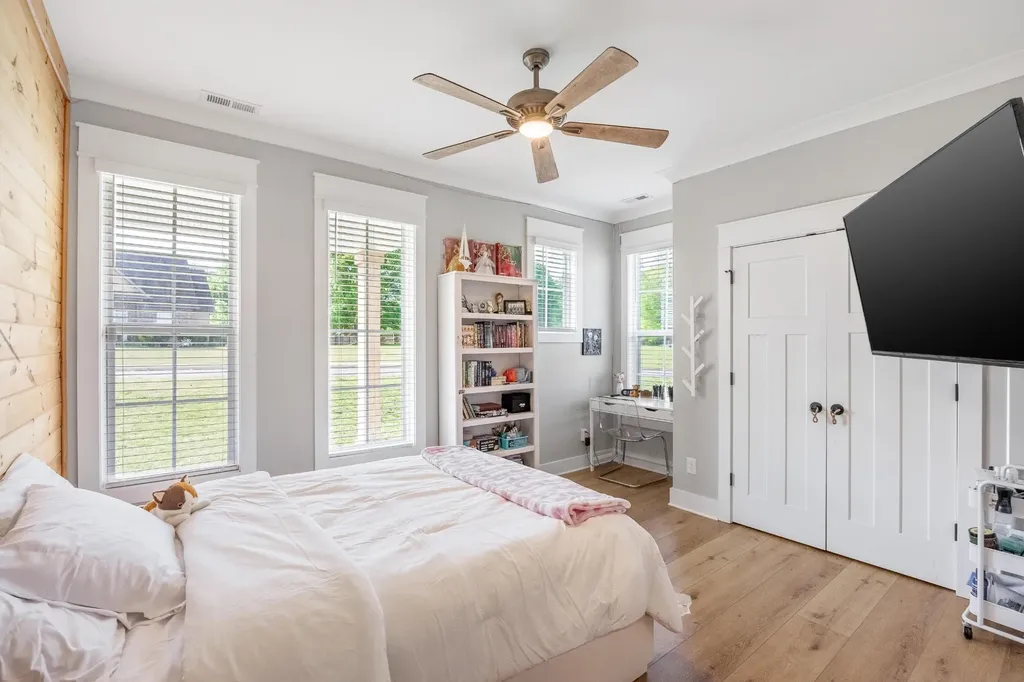 206 Rochelle Circle, NE Charleston TN 37310