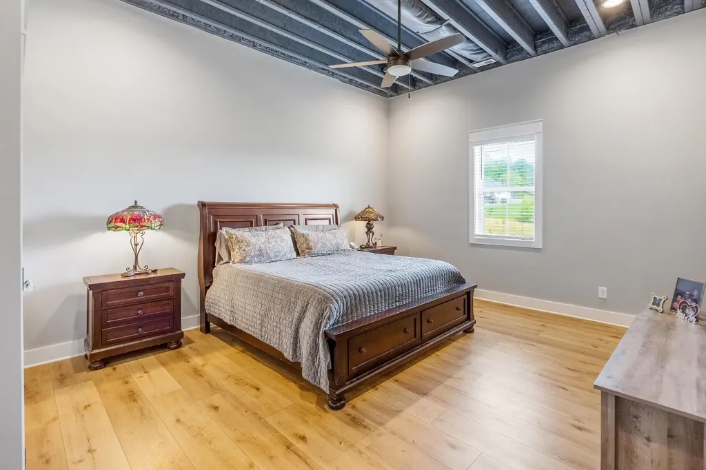 206 Rochelle Circle, NE Charleston TN 37310