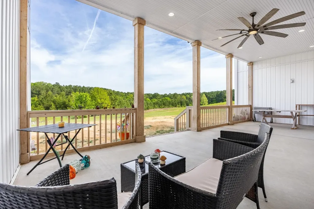 206 Rochelle Circle, NE Charleston TN 37310