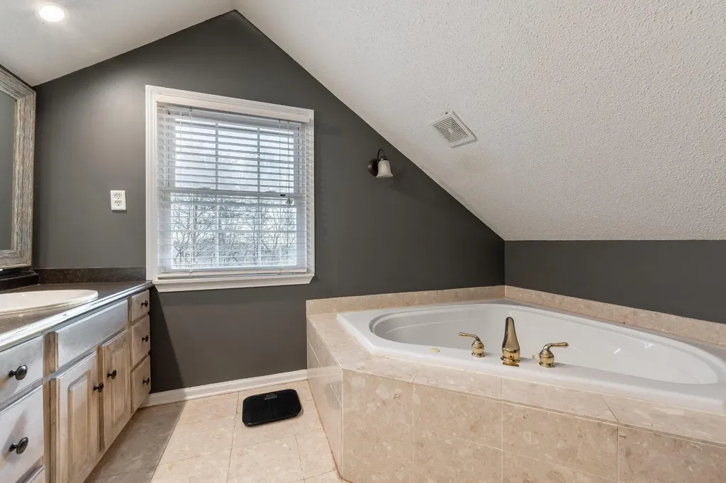 345 Potter Place Road, NW Charleston TN 37310