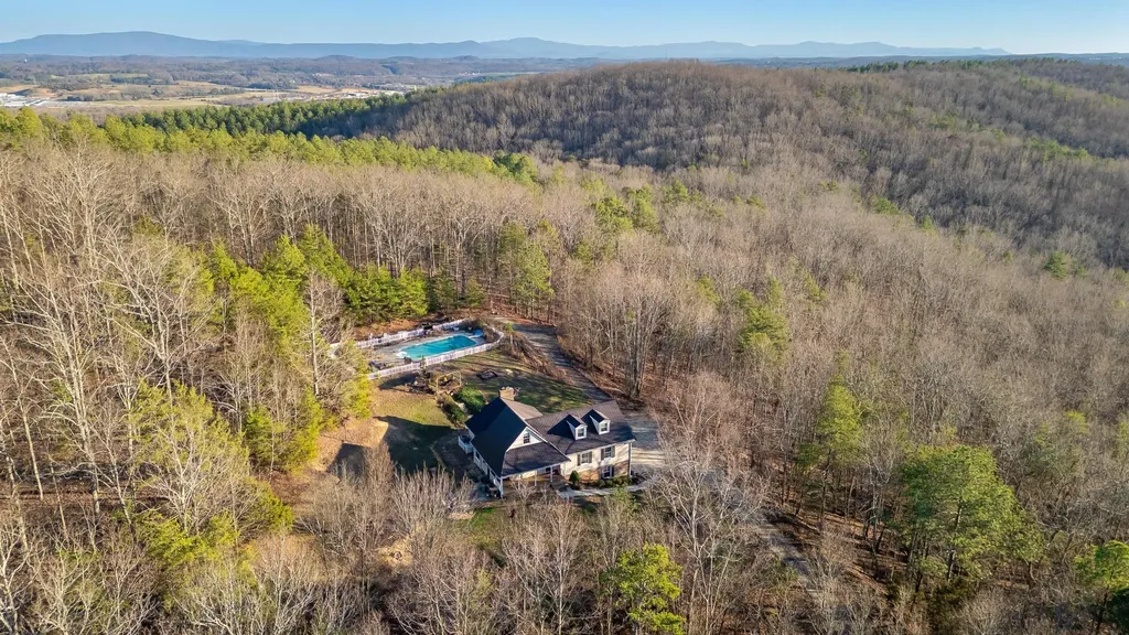 345 Potter Place Road, NW Charleston TN 37310