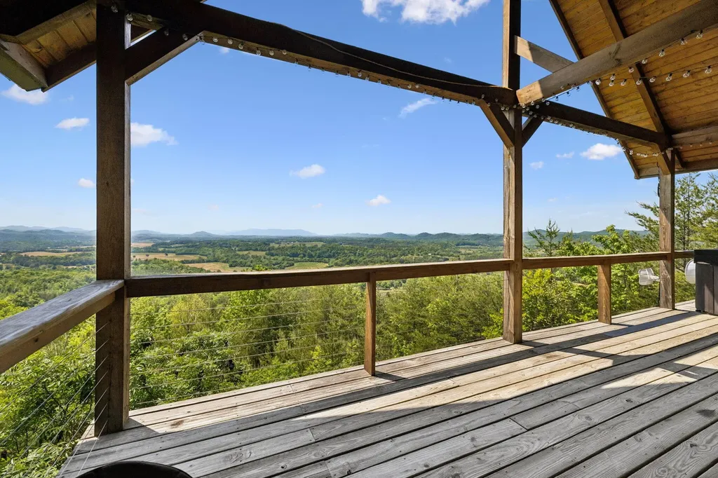 117 Skyline Drive Tellico Plains TN 37385