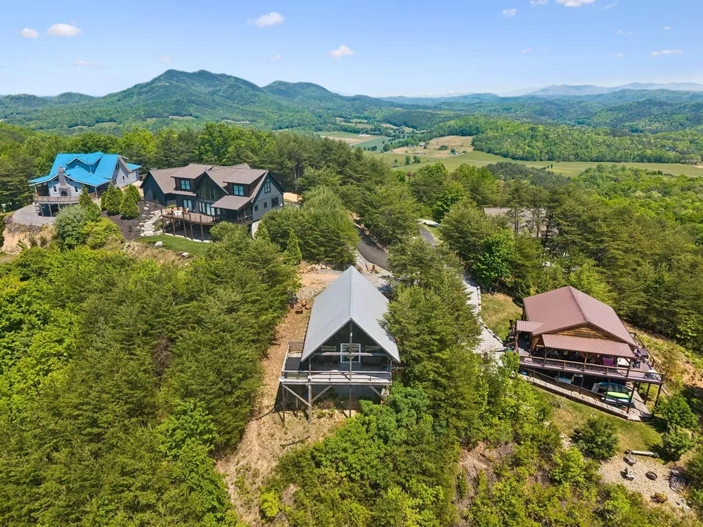 117 Skyline Drive Tellico Plains TN 37385