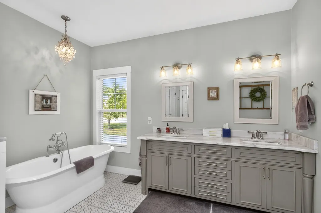 106 Renee Court Cottontown TN 37048