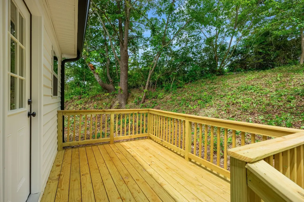 2606 Pine Drive, SE Cleveland TN 37323