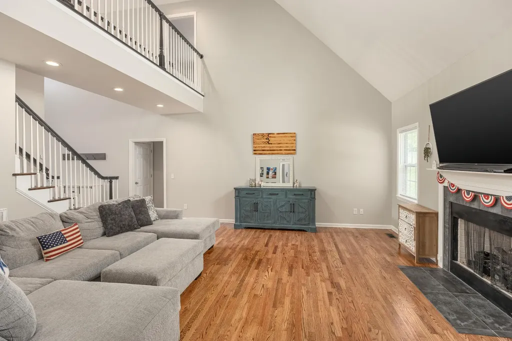 7754 Prince Drive Ooltewah TN 37363