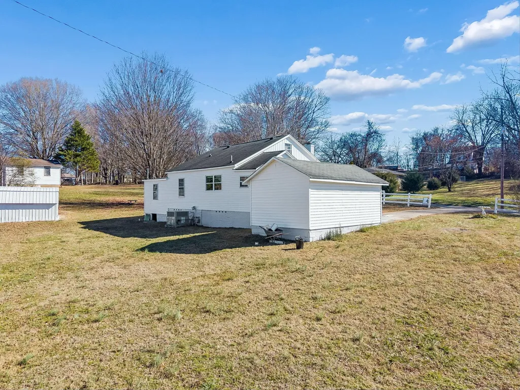 406 Taylor Street Athens TN 37303
