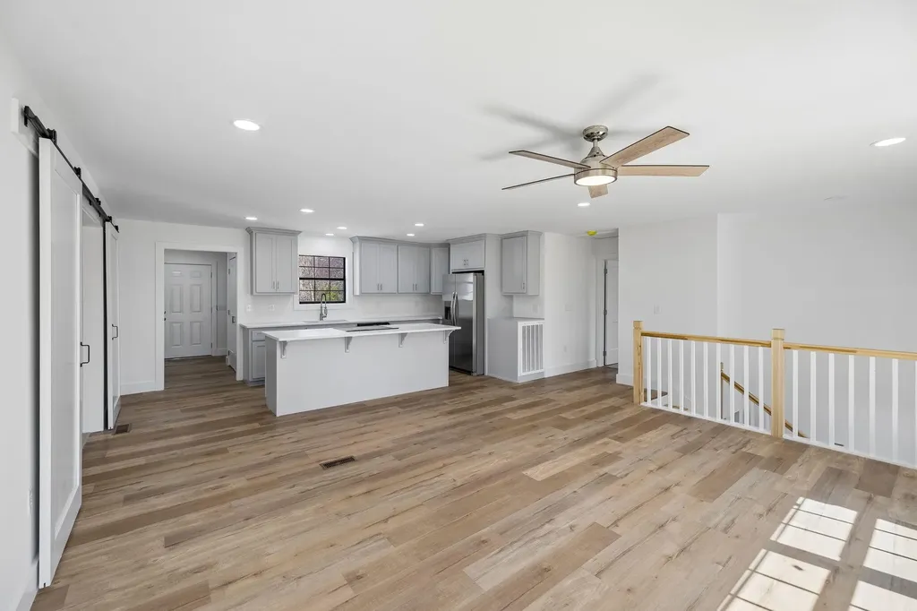 614 Shoemaker Street Athens TN 37303