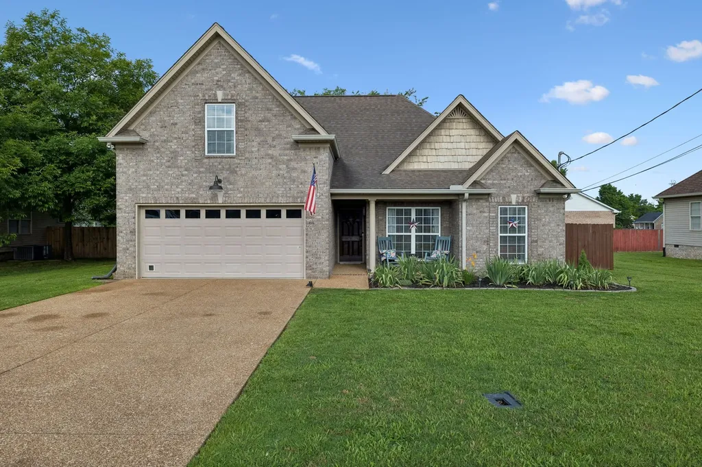 1322 Knoll Lane Lebanon TN 37087