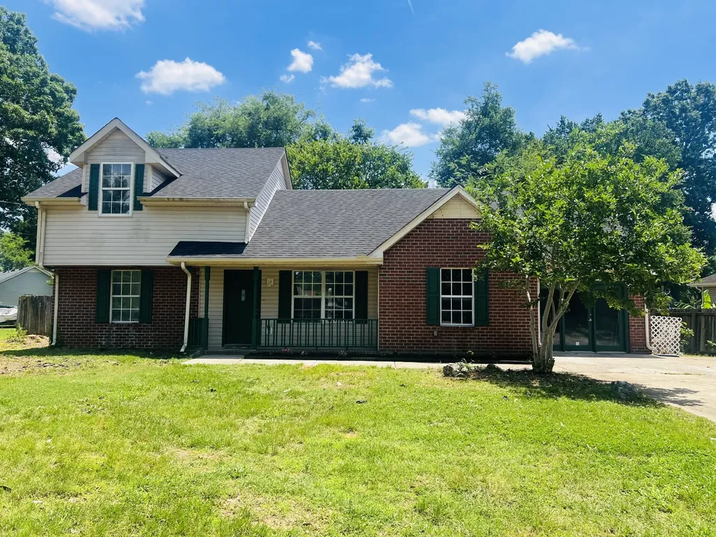 902 Regalwood Court Smyrna TN 37167