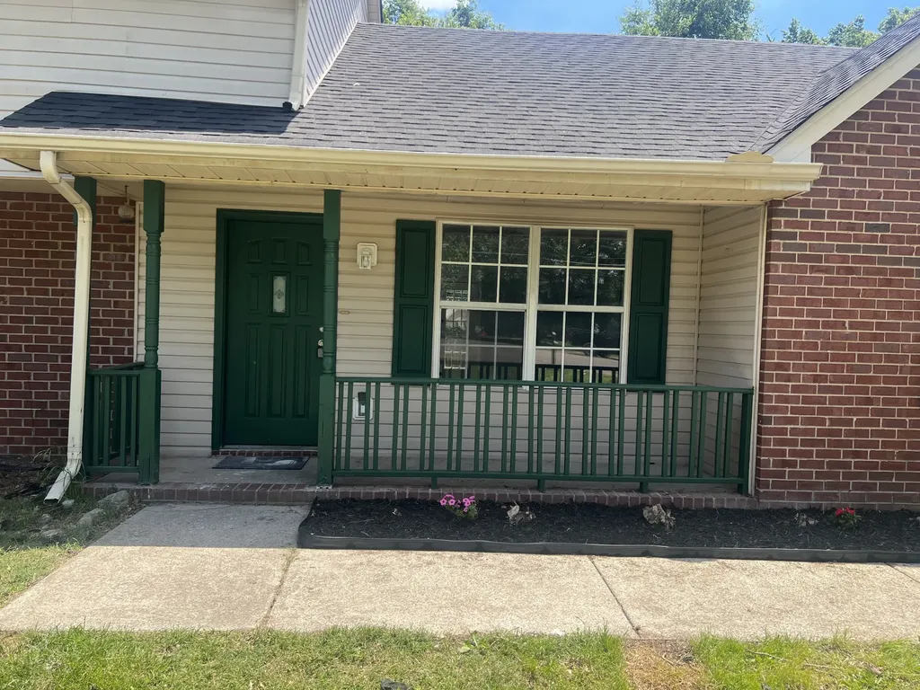 902 Regalwood Court Smyrna TN 37167