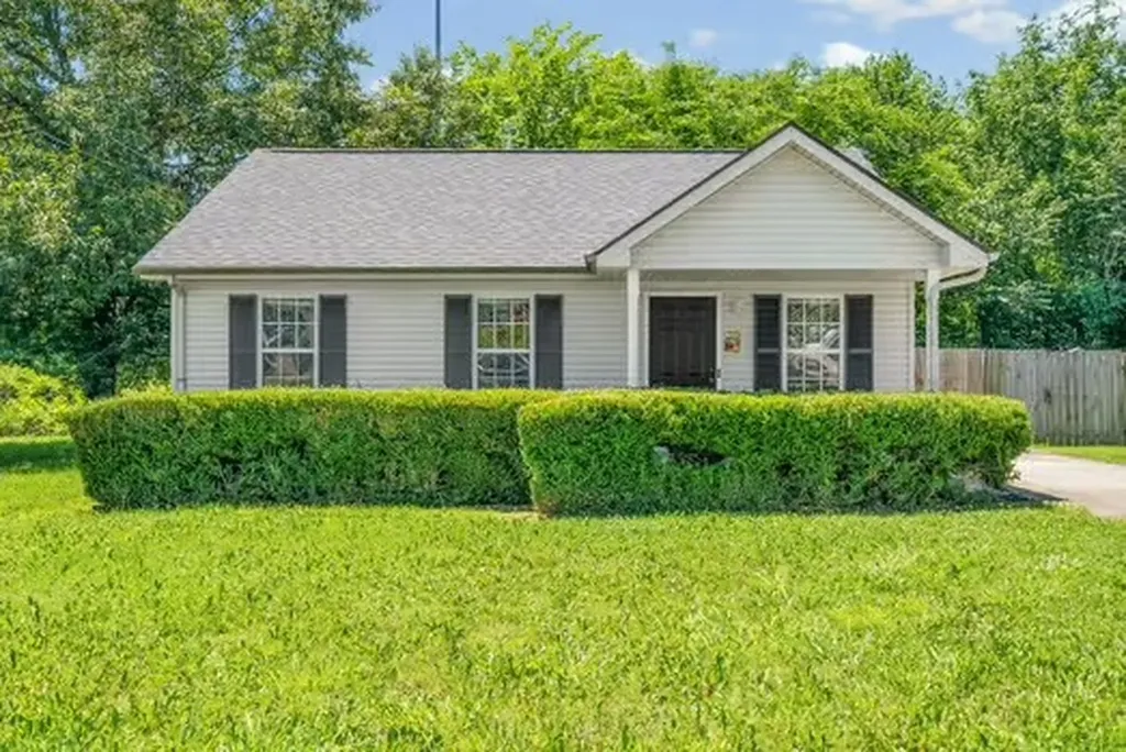 254 Fritz Circle Clarksville TN 37042