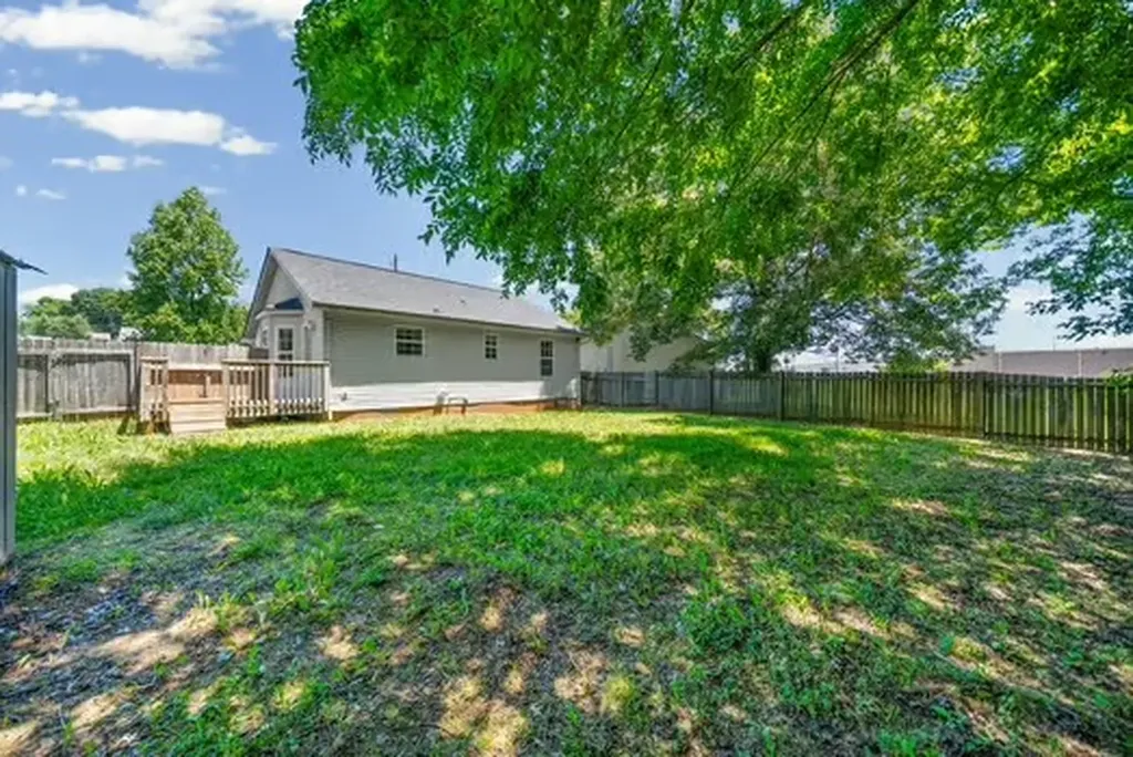 254 Fritz Circle Clarksville TN 37042