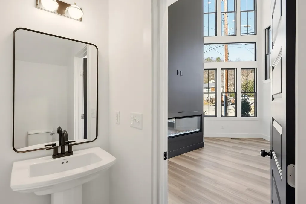 28 Sawyer Street Chattanooga TN 37405
