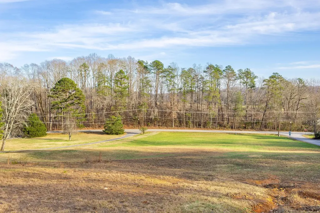 4363 University Drive Ooltewah TN 37363