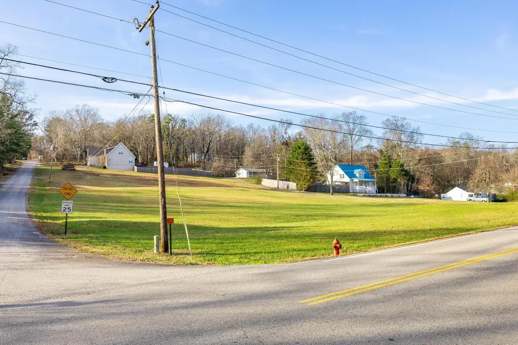 4363 University Drive Ooltewah TN 37363