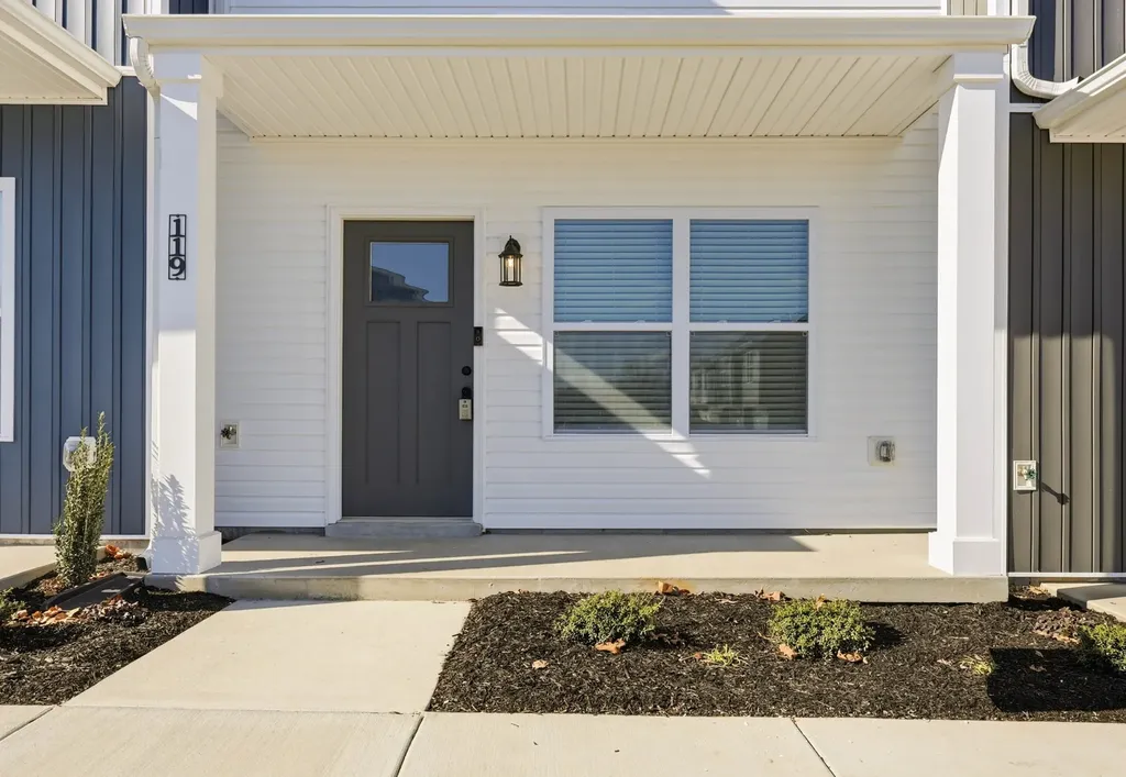 140 Front Ridge Circle Clarksville TN 37040