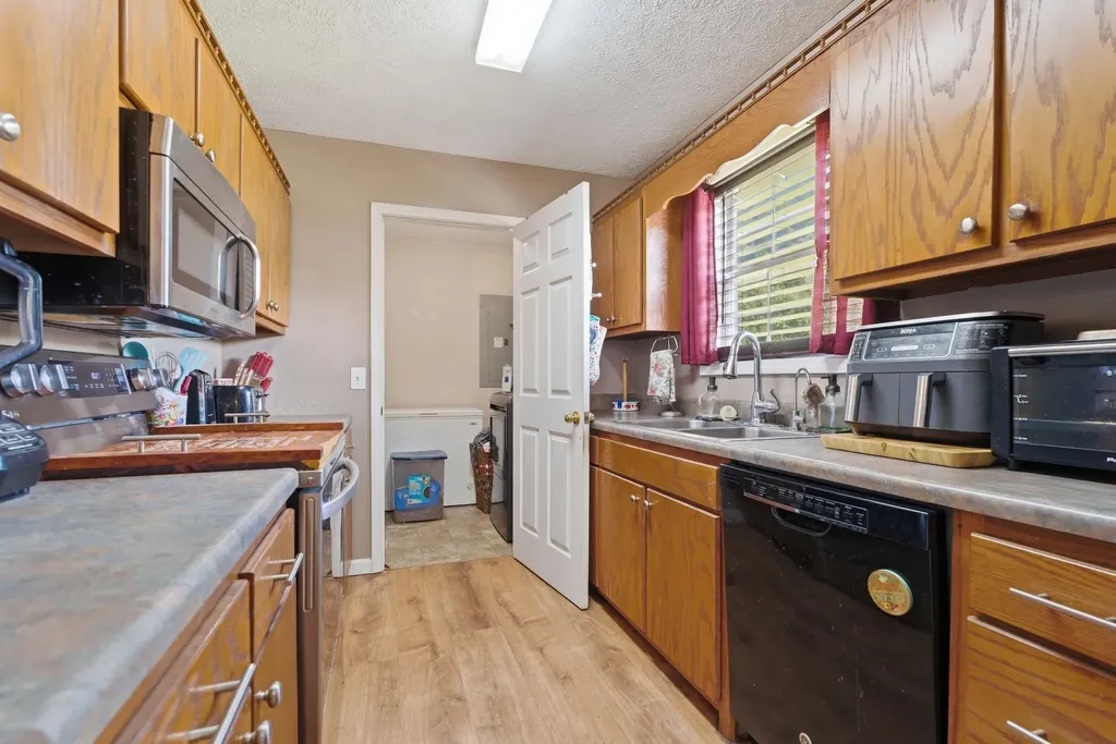 202 Ridgewood Lane Shelbyville TN 37160