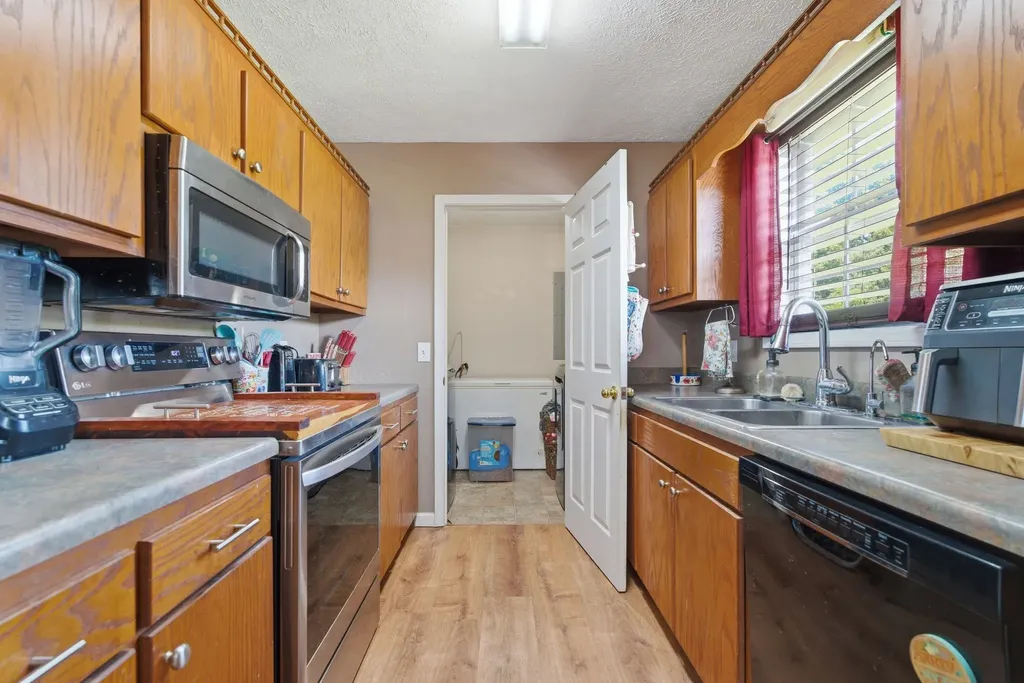 202 Ridgewood Lane Shelbyville TN 37160