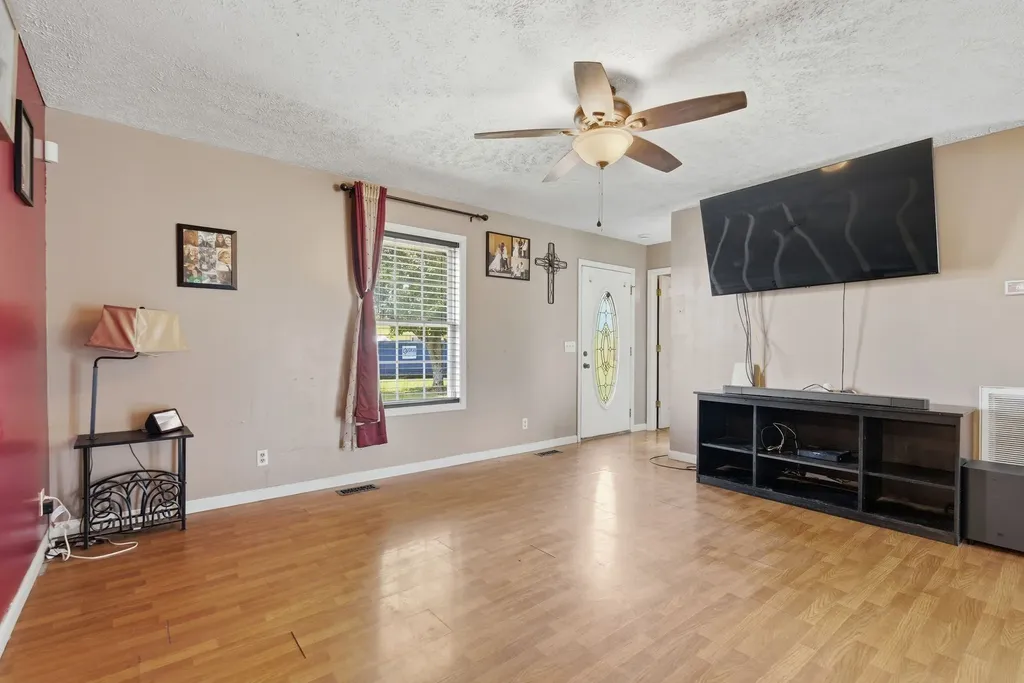 202 Ridgewood Lane Shelbyville TN 37160