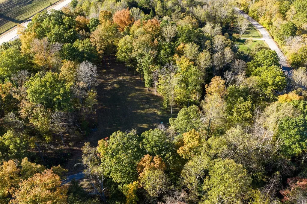 7483 Liberty Road Fairview TN 37062