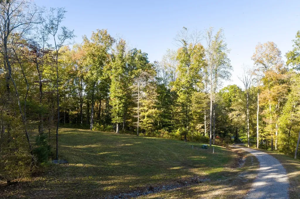 7483 Liberty Road Fairview TN 37062