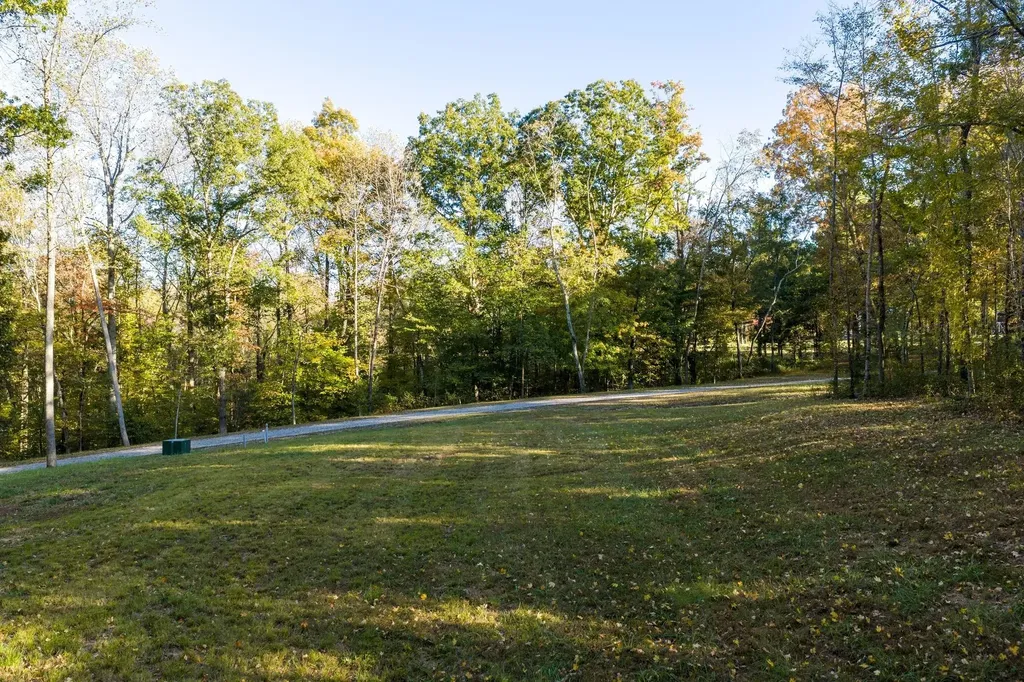 7483 Liberty Road Fairview TN 37062