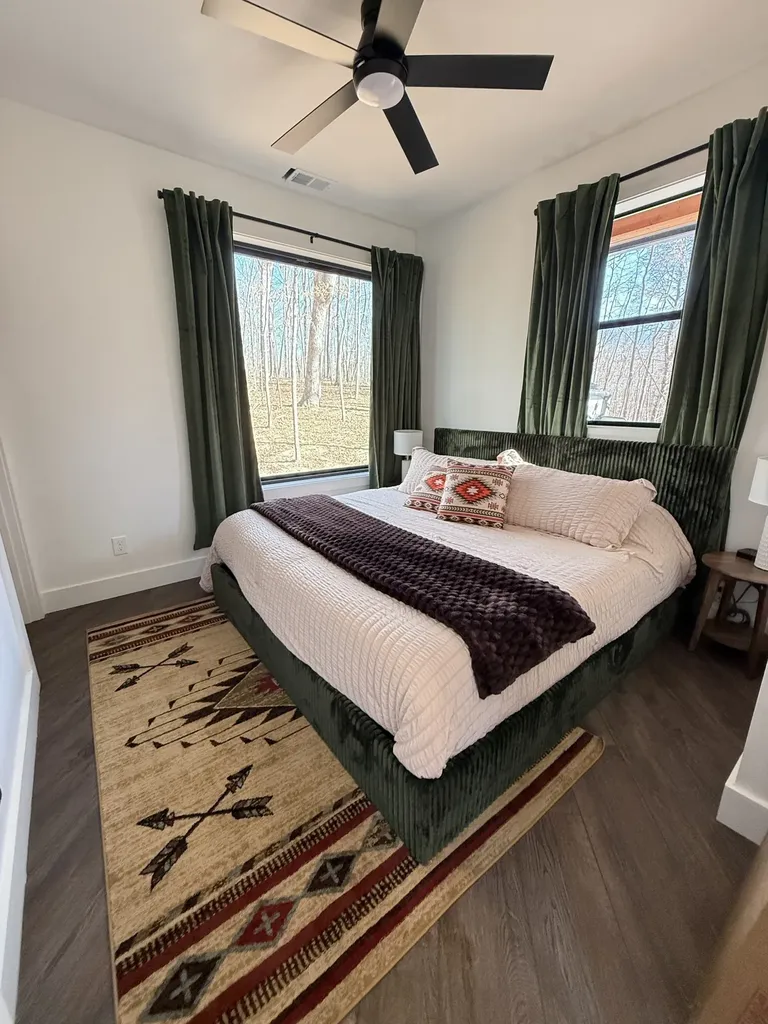 2451 Clifftops Avenue Monteagle TN 37356