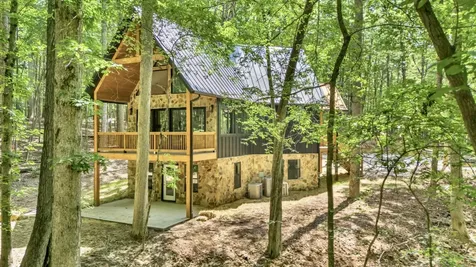2451 Clifftops Avenue Monteagle TN 37356