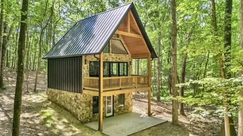 2451 Clifftops Avenue Monteagle TN 37356
