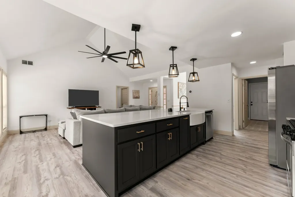 6471 Ivy Springs Drive Flowery Branch GA 30542