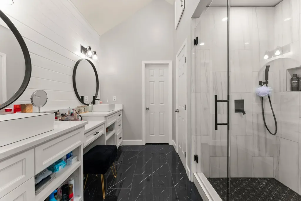 6471 Ivy Springs Drive Flowery Branch GA 30542