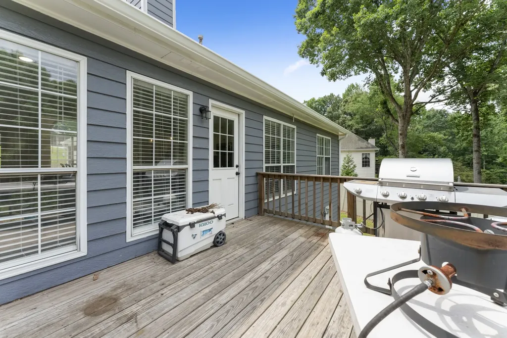 6471 Ivy Springs Drive Flowery Branch GA 30542