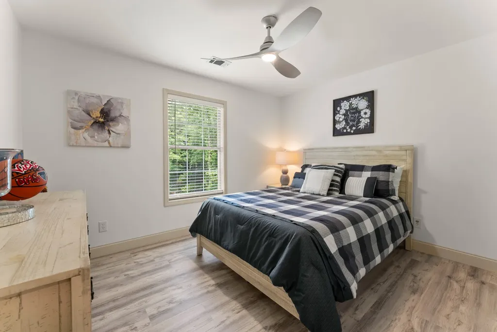 6471 Ivy Springs Drive Flowery Branch GA 30542