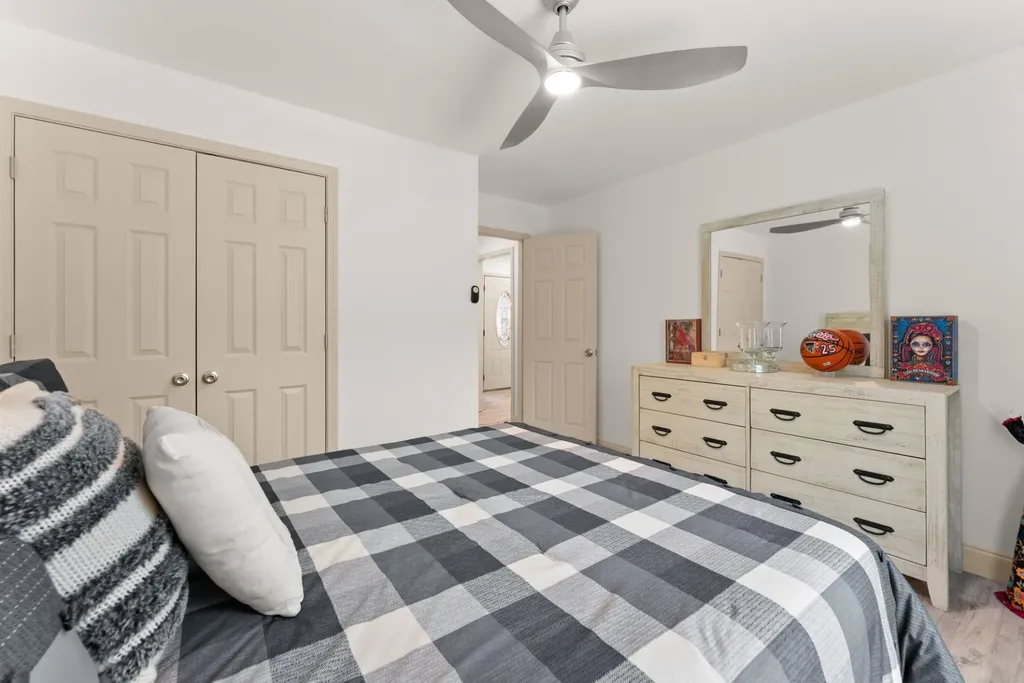 6471 Ivy Springs Drive Flowery Branch GA 30542