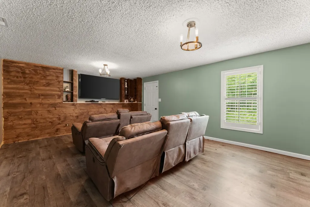 6471 Ivy Springs Drive Flowery Branch GA 30542