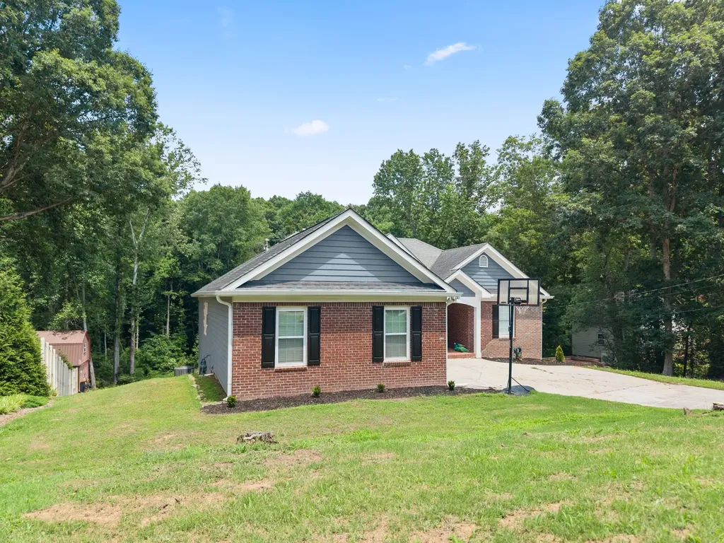 6471 Ivy Springs Drive Flowery Branch GA 30542