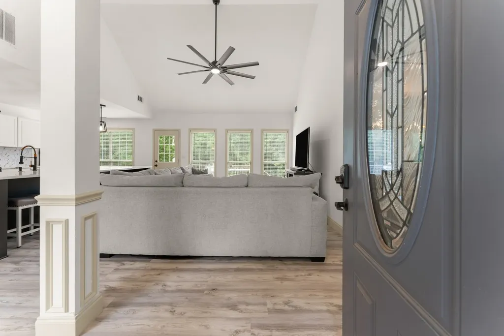 6471 Ivy Springs Drive Flowery Branch GA 30542
