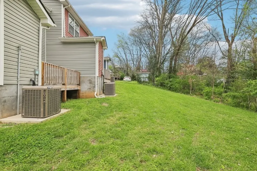 138 Blackman Street Clarksville TN 37040