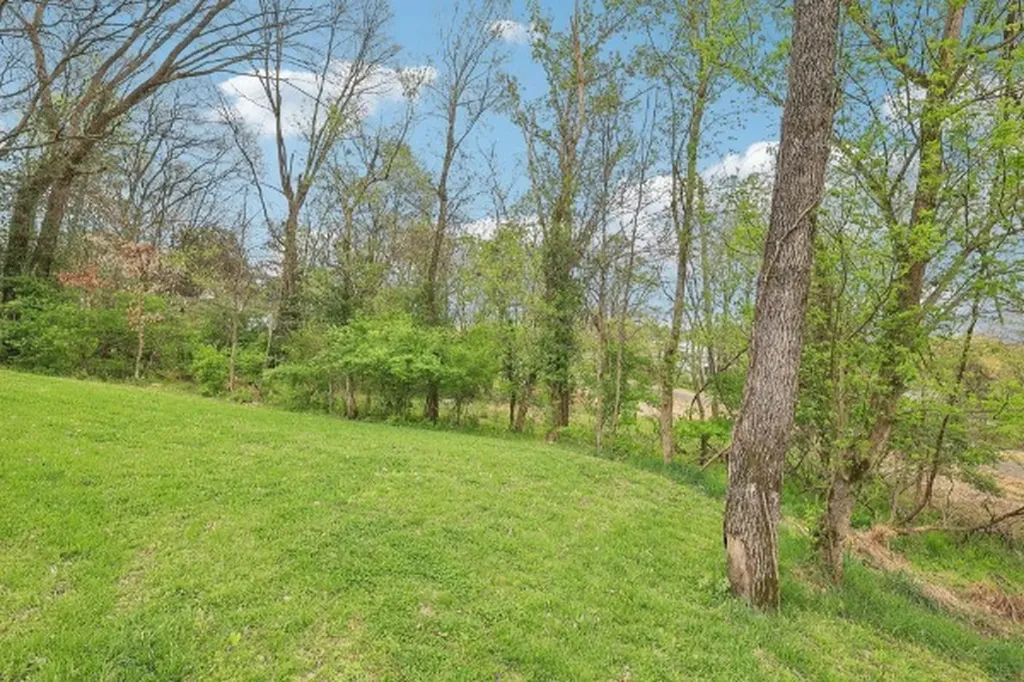 138 Blackman Street Clarksville TN 37040