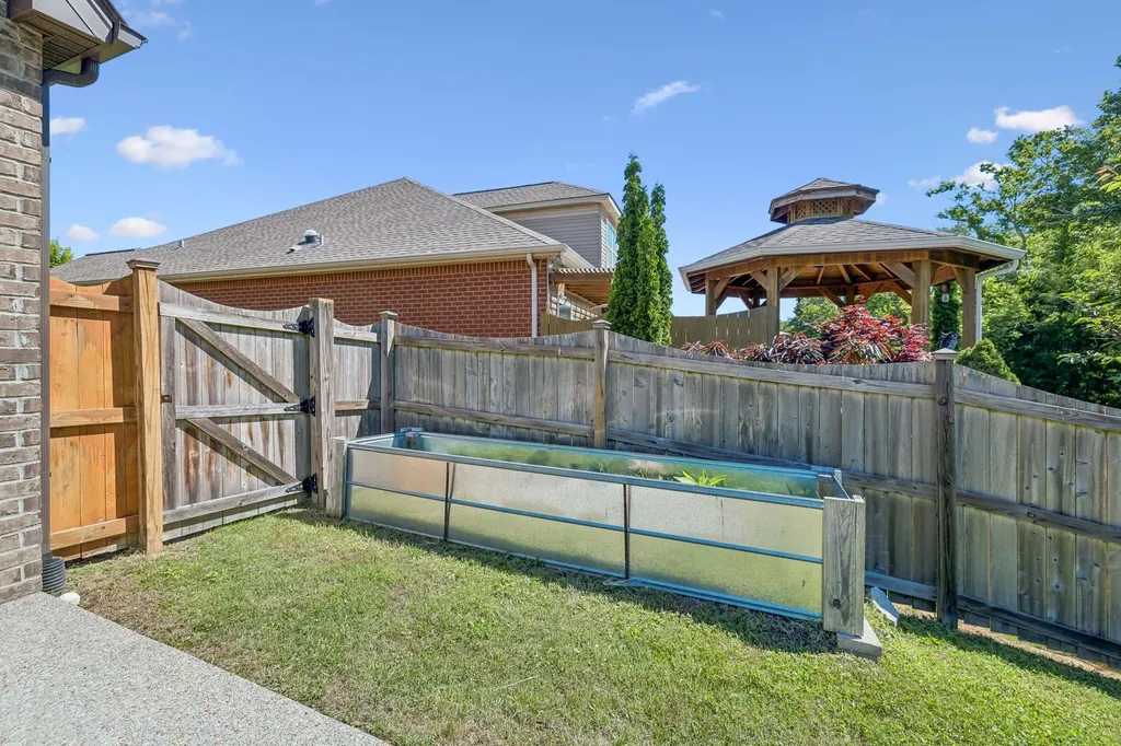 216 Meandering Drive Lebanon TN 37090