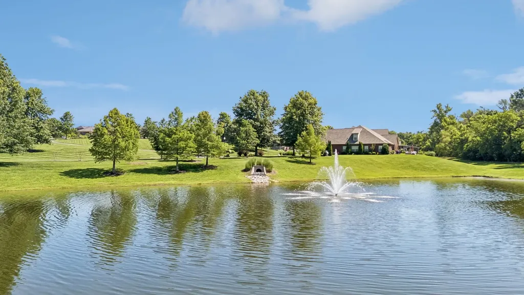 216 Meandering Drive Lebanon TN 37090