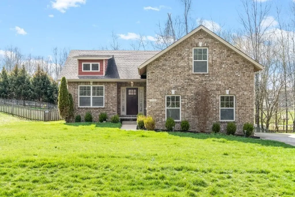 1126 Garrettsburg Road Clarksville TN 37042